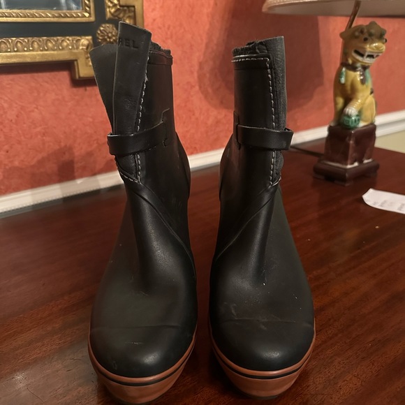 Sorel high heel adjustable rain boot - Picture 4 of 9